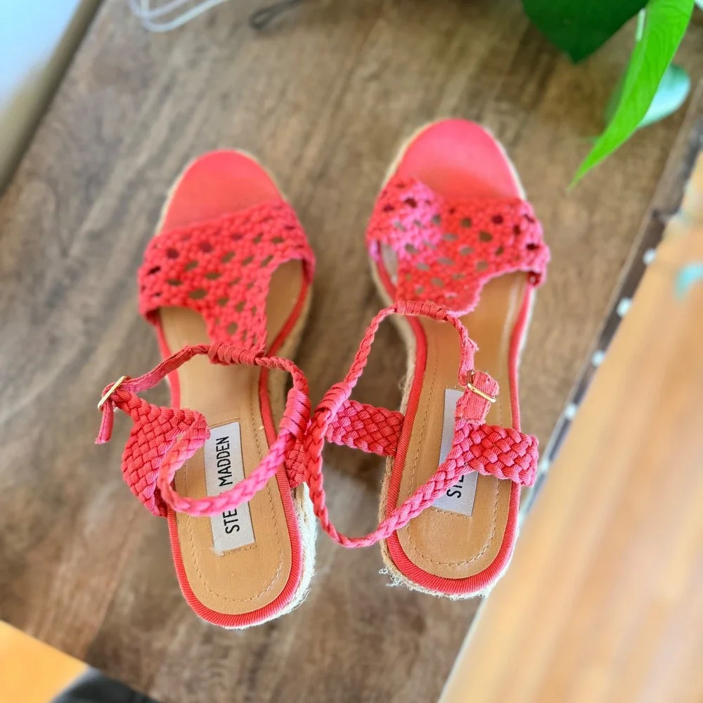 Steve Madden Manngo Wedge Sandal Womens 8 Coral Red Macrame Espadrille Boho Heel